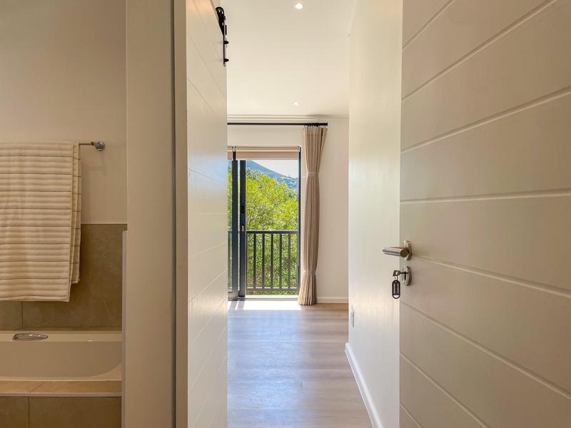 To Let 3 Bedroom Property for Rent in Hout Bay Western Cape